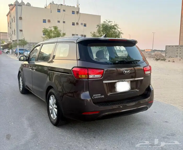 للبيع كيا كرنفال 2016 2