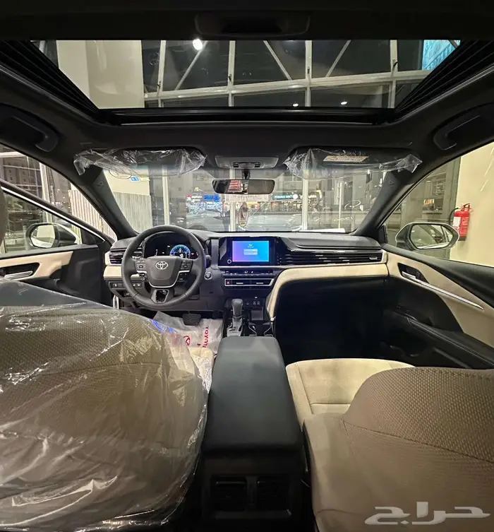 كامري ال اي بنزين فتحة سقف CAMRY LE 2025 6