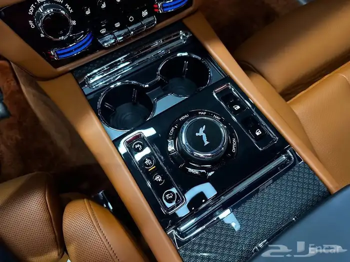 روز رويس - قوست Black Badge 2023 8