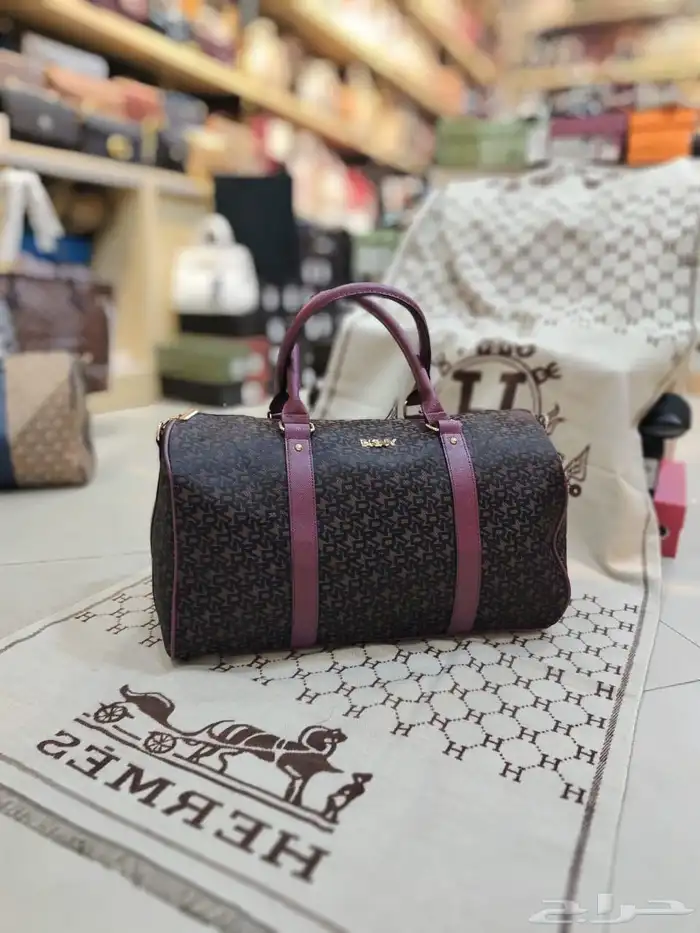 عروض شنط والطقم 135  وطقم شنط 335  جاكت البرد 175 80