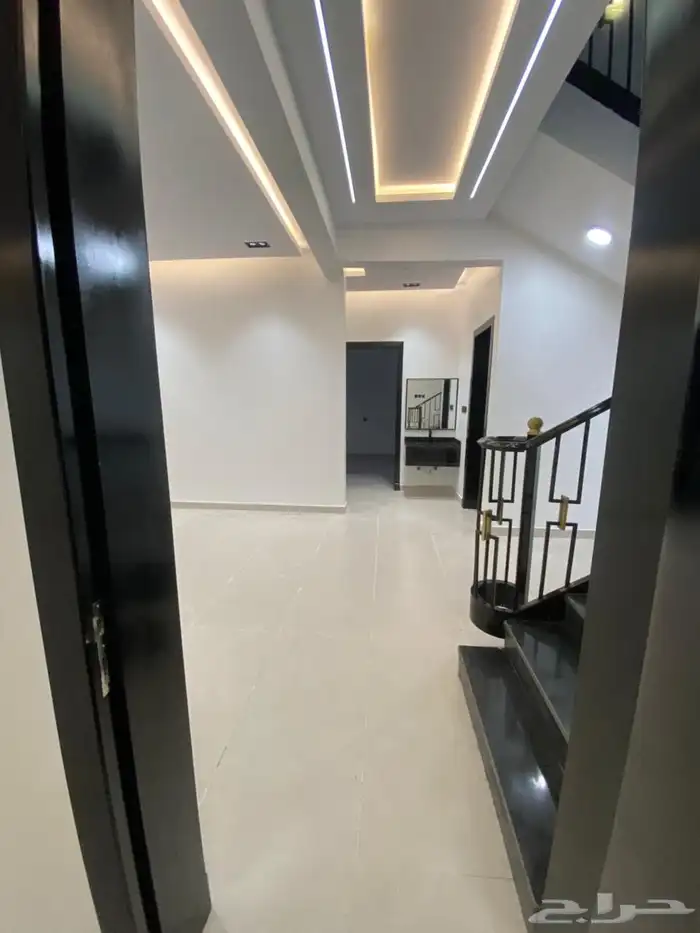 للبيع روف (شقة دورين) المحالة حديقة المليون 10