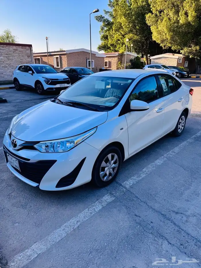 يارس مستعمل للبيع نظيفة جدا بودي وكالة 0