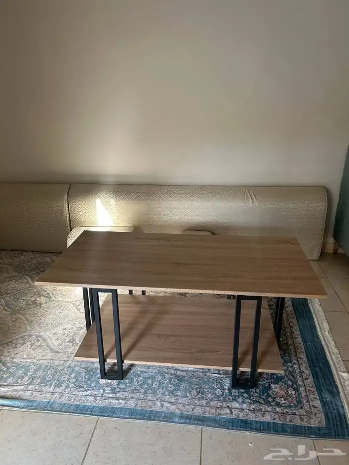 عرض خاص ع طاولة خشب 2