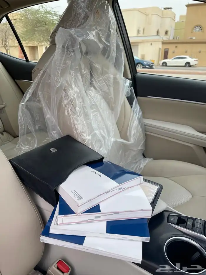 للبيع كامري موديل 2019 17