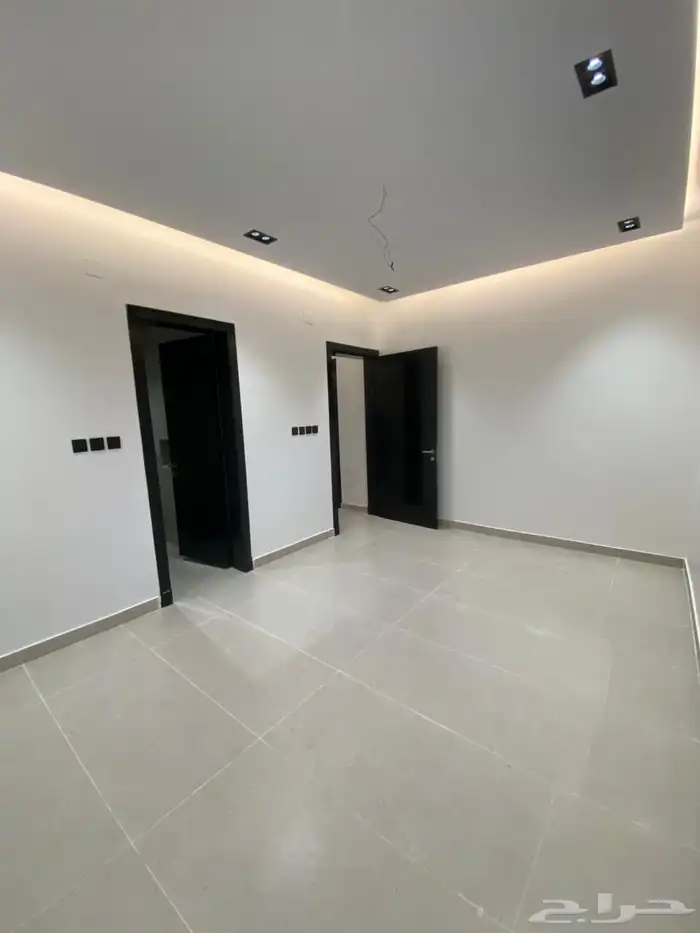 للبيع روف (شقة دورين) المحالة حديقة المليون 14