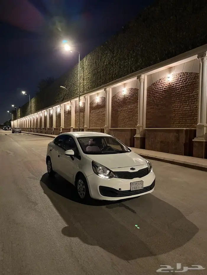كيا ريو 2015 نضيفه المالك الاول من الوكاله 3