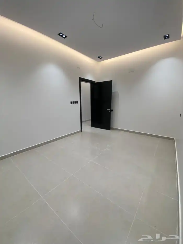 للبيع روف (شقة دورين) المحالة حديقة المليون 12