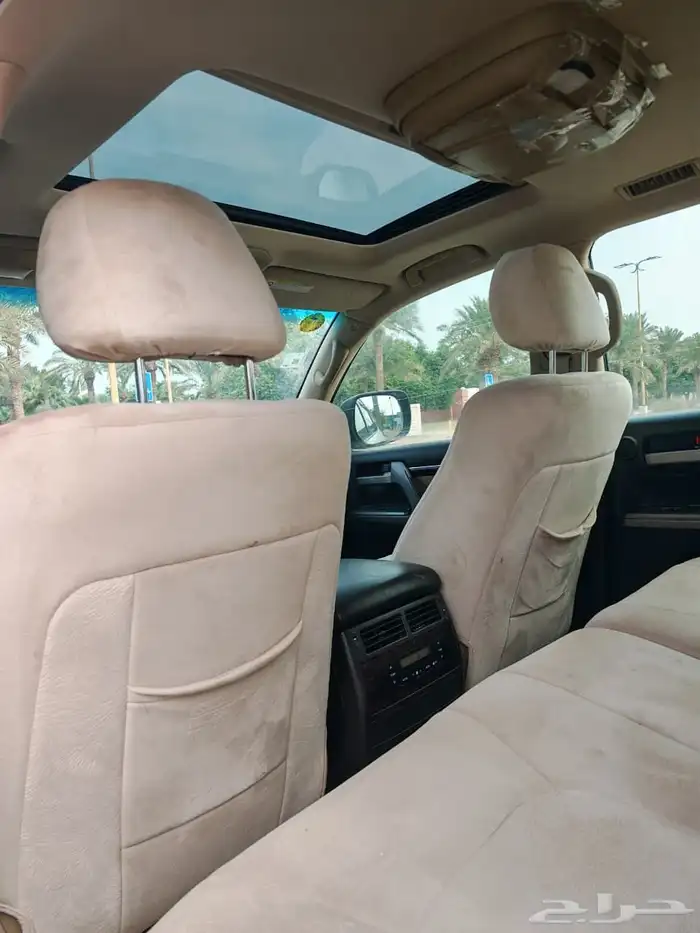 جيب لاندكروزر V.XR فل كامل ستين عام 2011 45