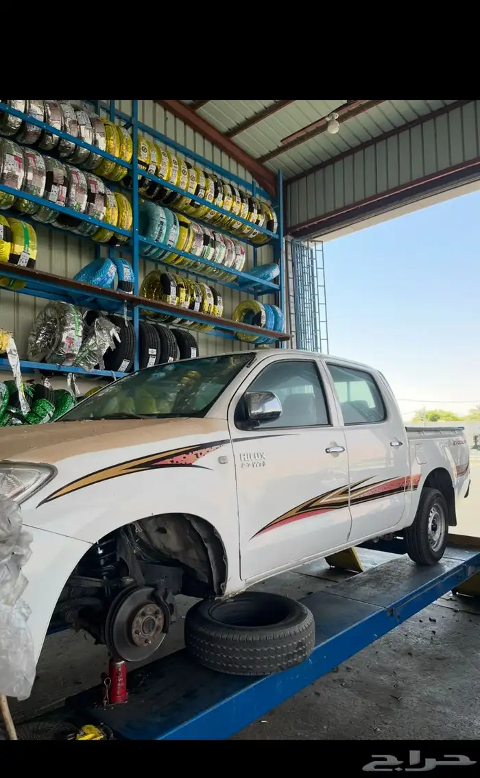 هلكس 2009 للبيع او البدل ب ربع من 2000 وفوق 2