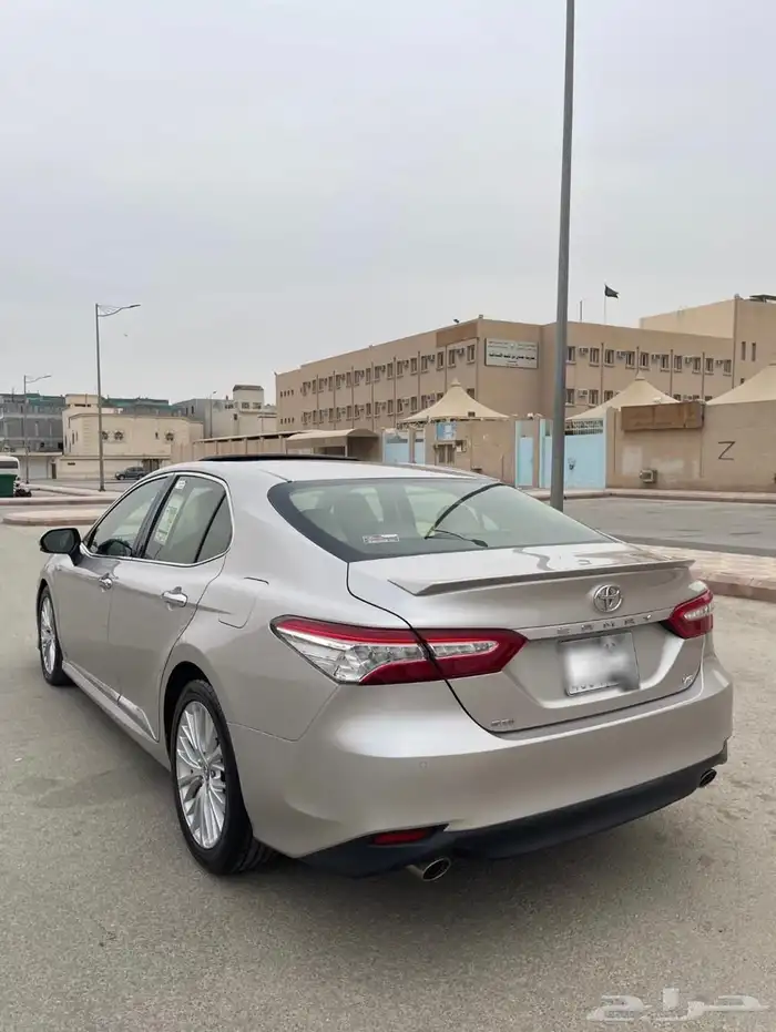 للبيع كامري موديل 2019 5