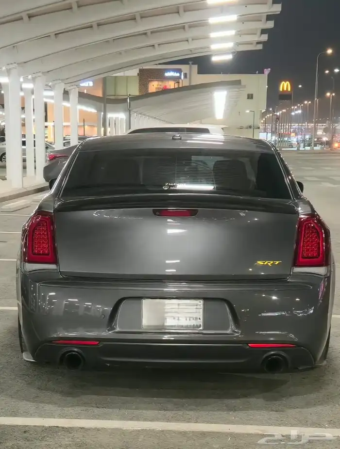 كرايزلر c300 SRT 11