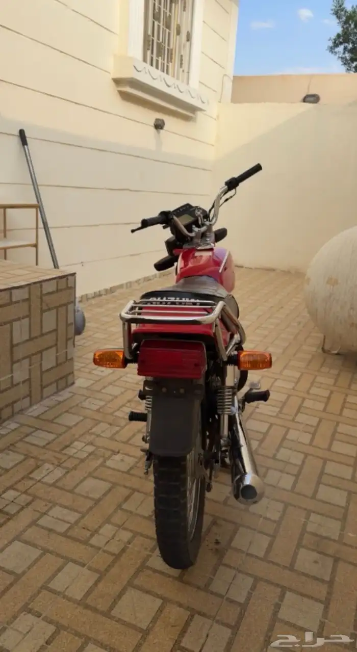 اكس ميه للبيع نظيف شغل وامش سوزوكي مينقصه شي الدباب مرا 4