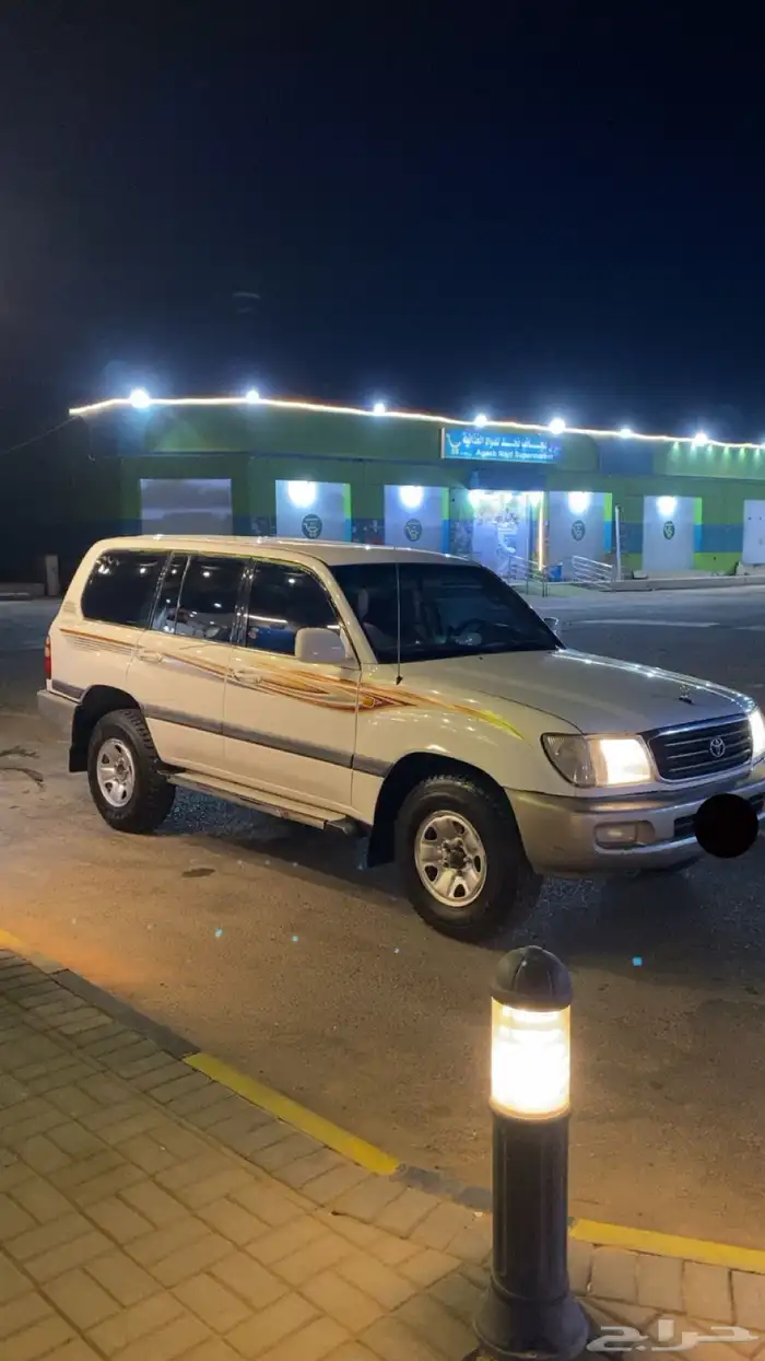 لاندكروزر موديل 2002 1