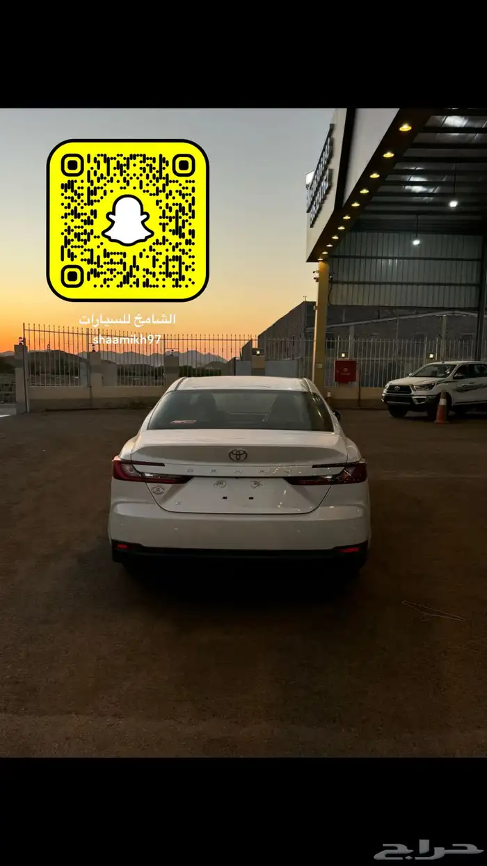 كامري 2025 E ستاندر بنزين ابيض 2