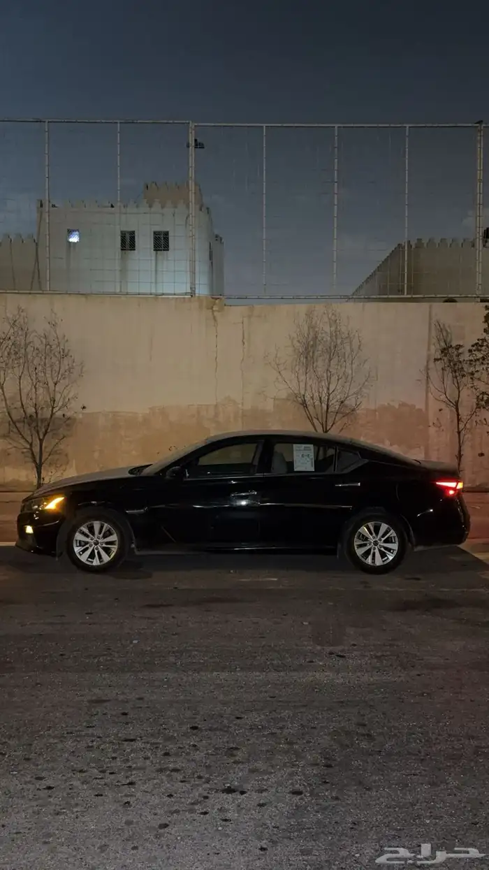 التيما2022اسود ستاندر 5