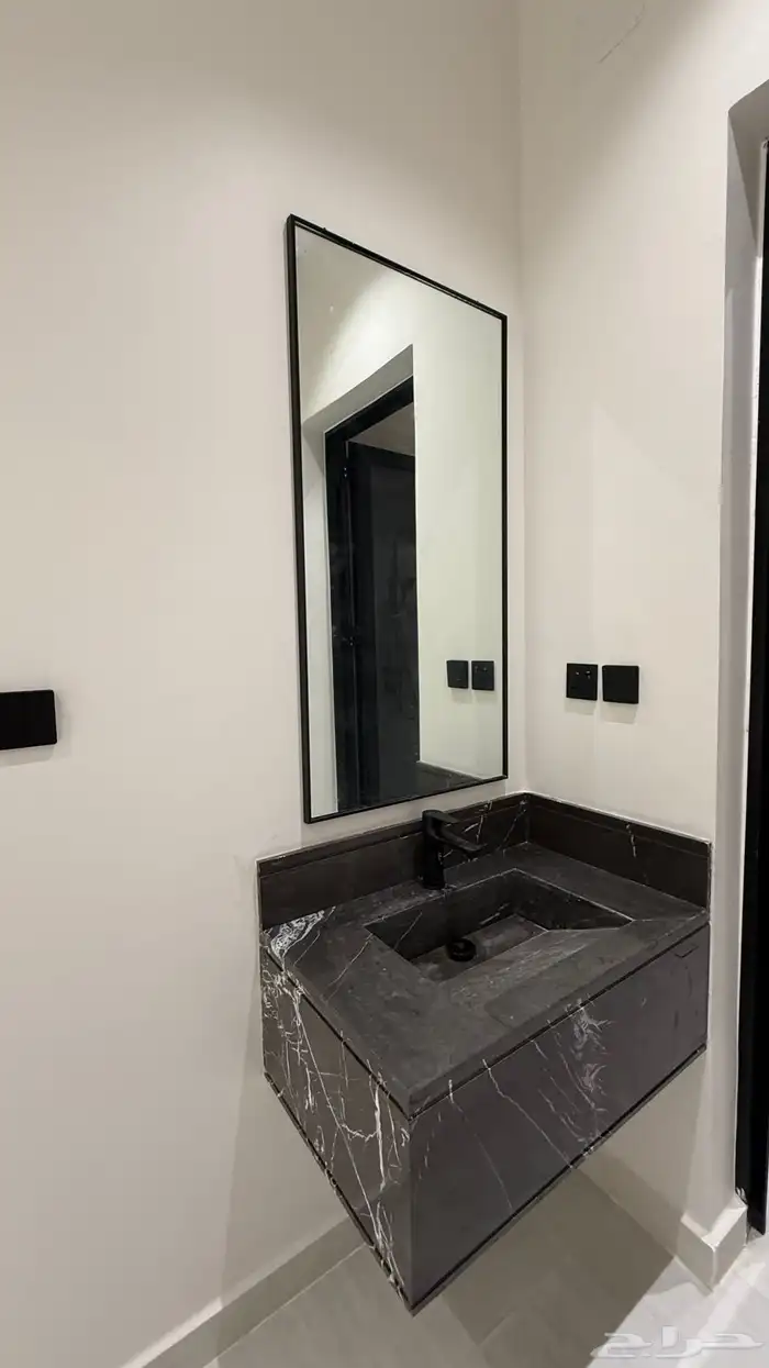 أدوار للبيع حي الصفا 12