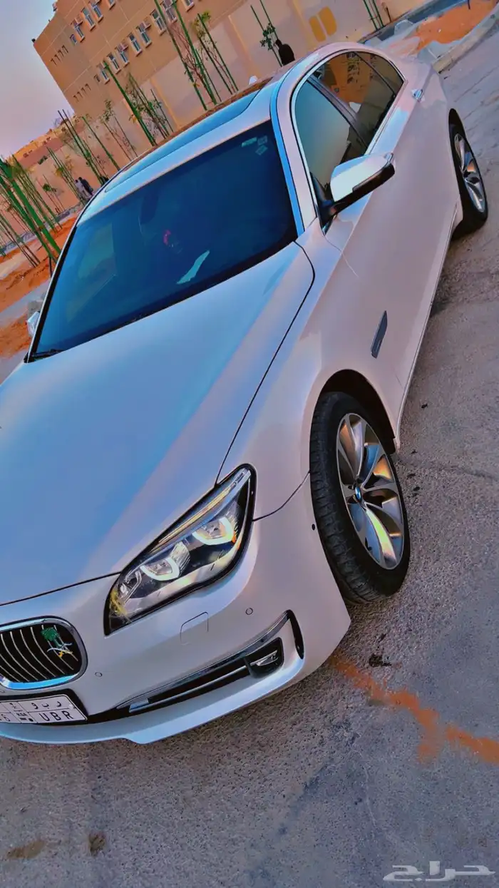 بي ام 730موديل 2015 0