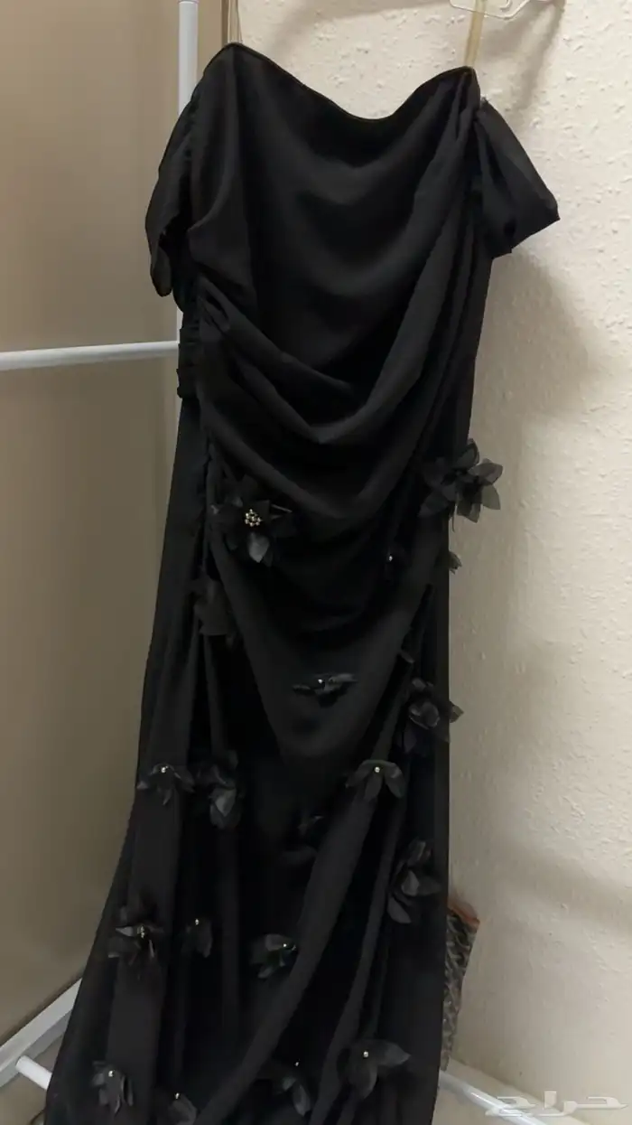 فساتين للبيع 0