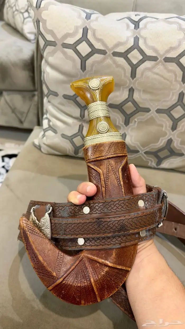 جنبيه يمينه 0