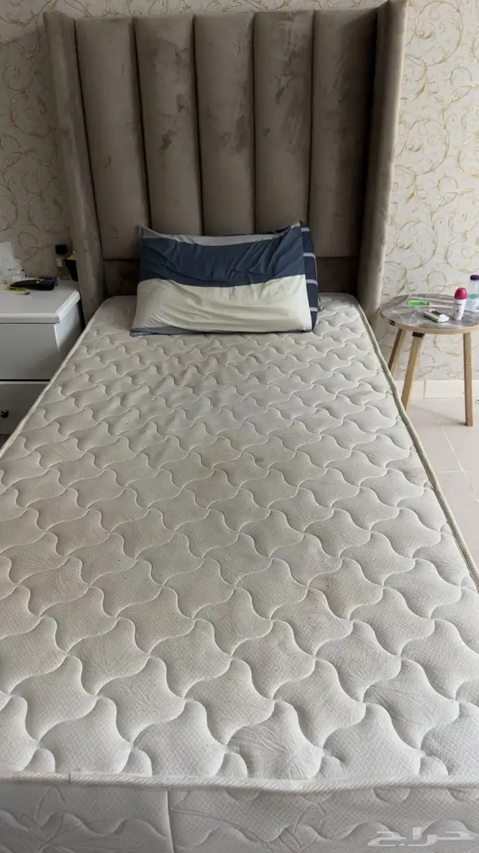 سرير ومرتبه نفر 0