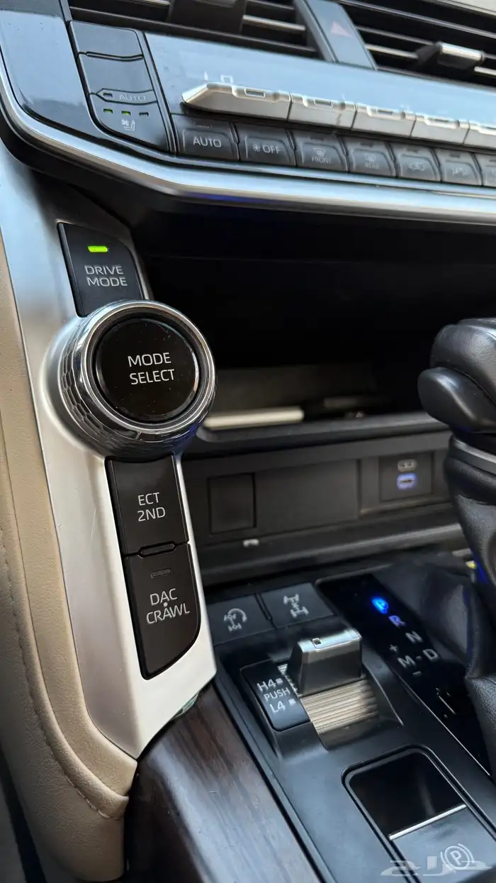 لاندكروزر 2022 L4 سعودي 31