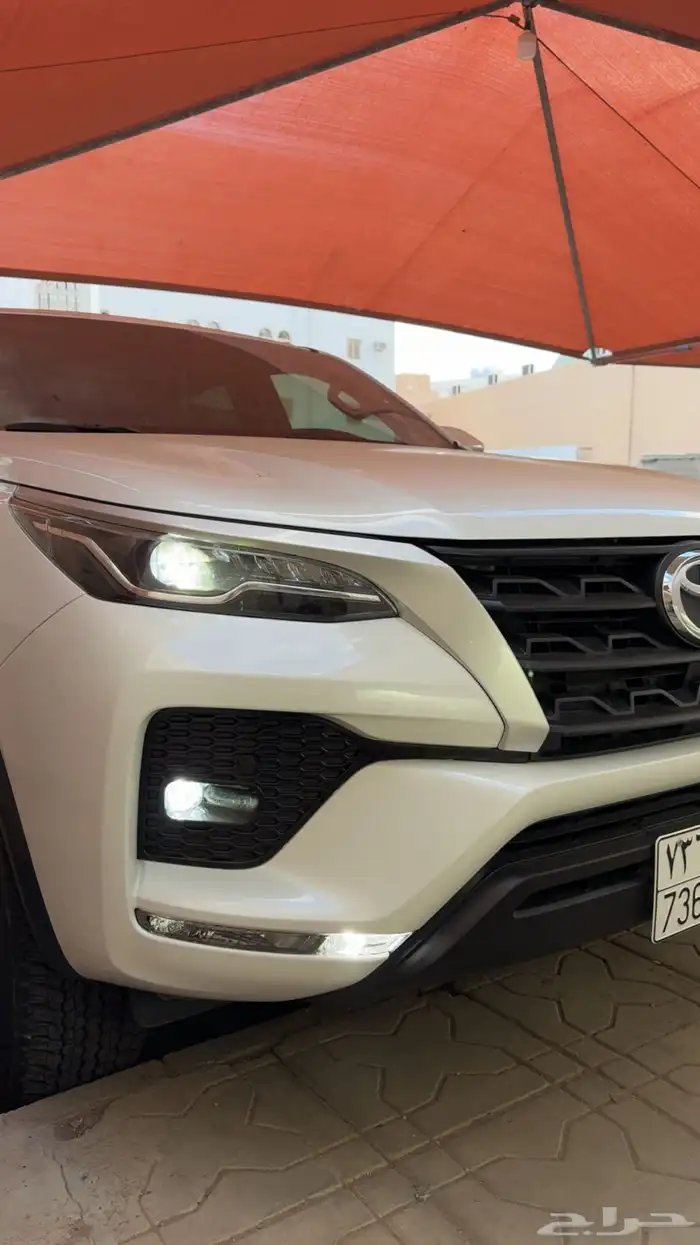 فورنتشر 2025 بنزين أربع سلندر دبل اللون أبيض الممشى 28 الف 13