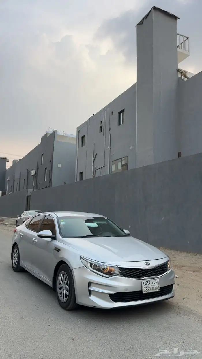 كيا اوبتيما 18 للبيع 0