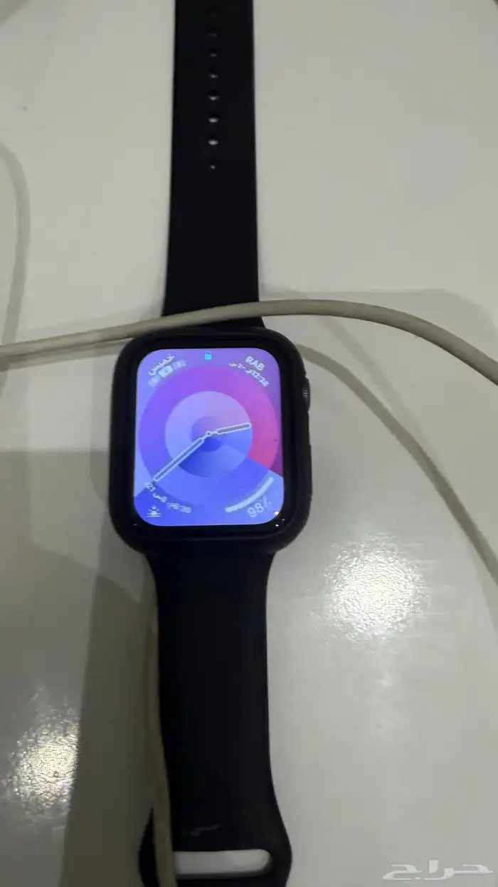 ساعة ابل الجيل الرابع 44 مل احتمال البطارية خربانة 0