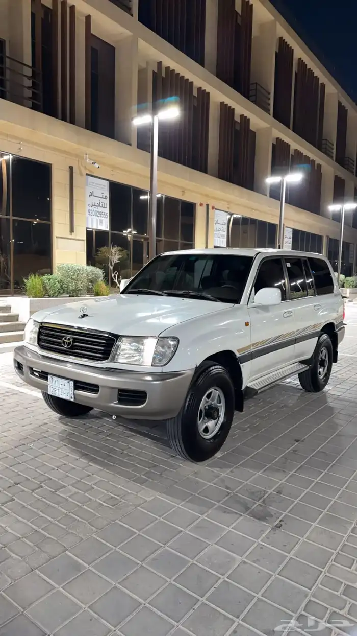لاندكروزر 2000 0