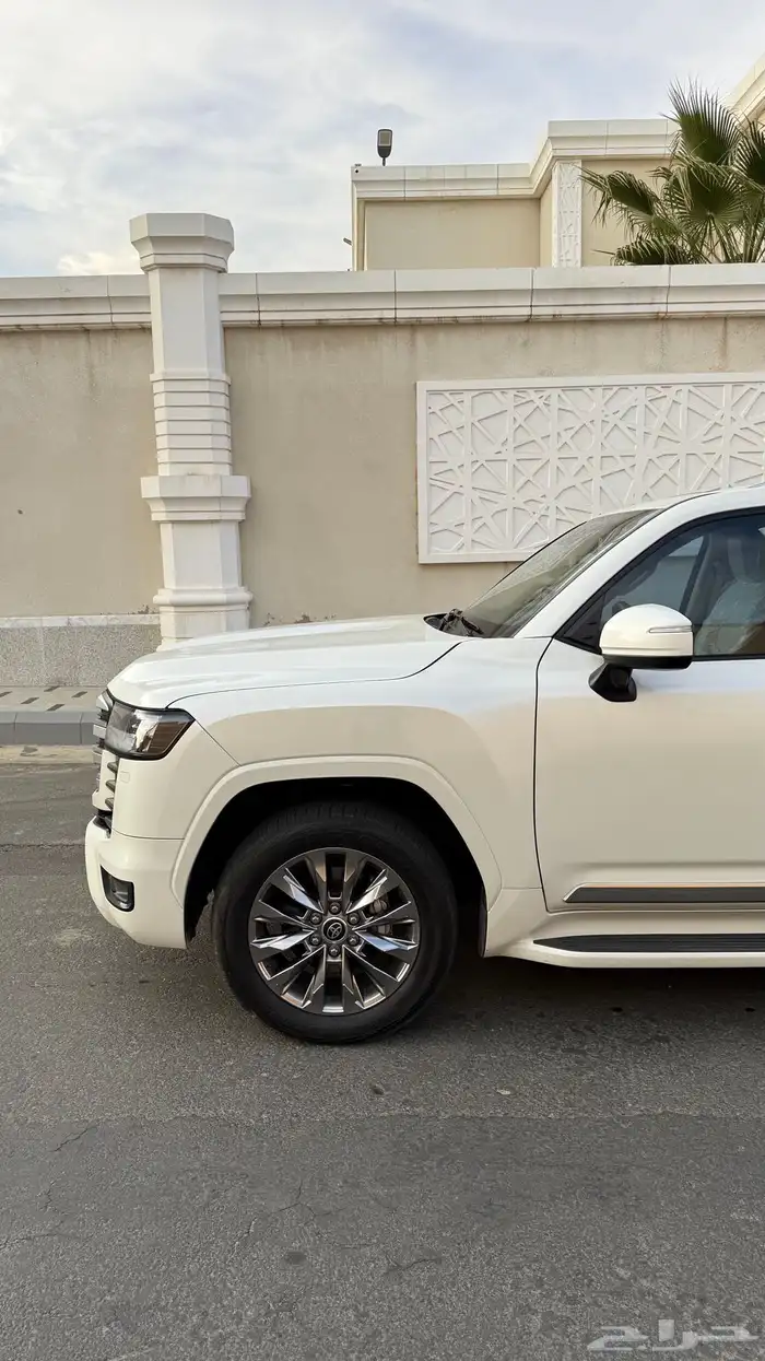 لاندكروزر 2022 L4 سعودي 2