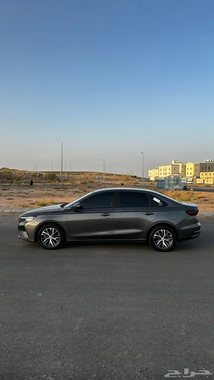 جيلي ام جراند 2023 1