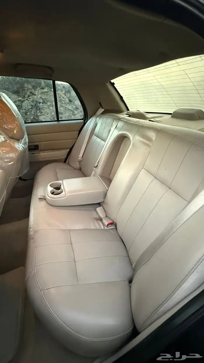 فورد فكتوريا 4