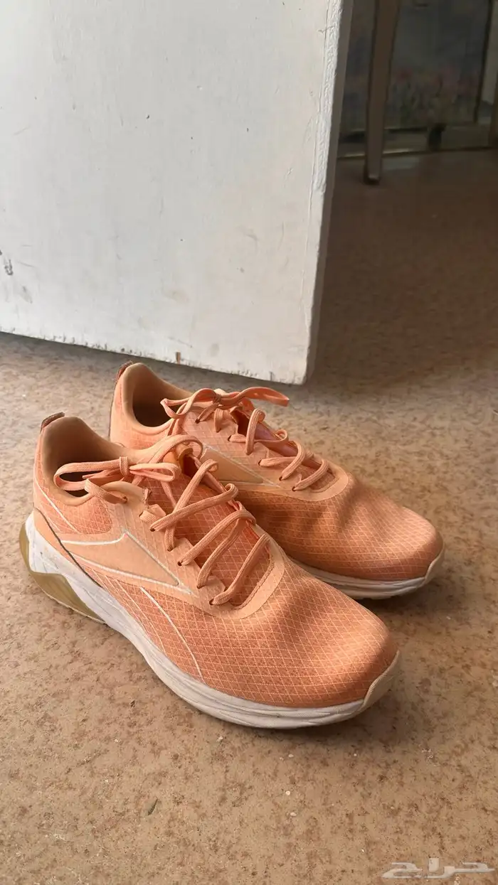 حذاء رياضي 1