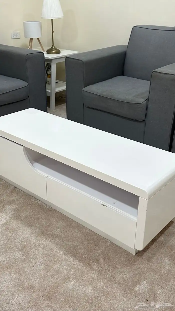 طاولة تلفزيون 2