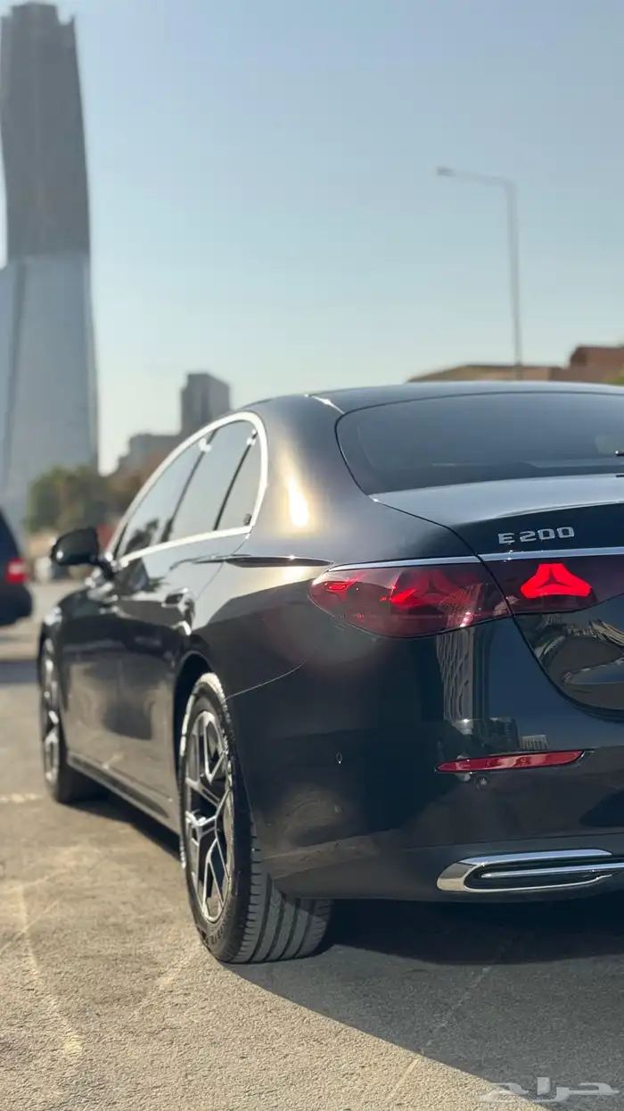 مرسيدس E200 بحالة الوكالة ( جديد ) 10