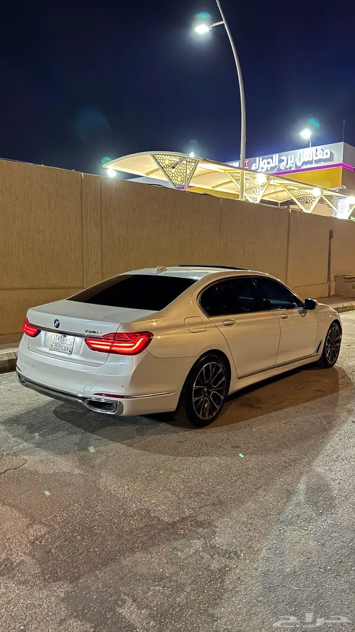 بي ام دبليو 730 2017 8