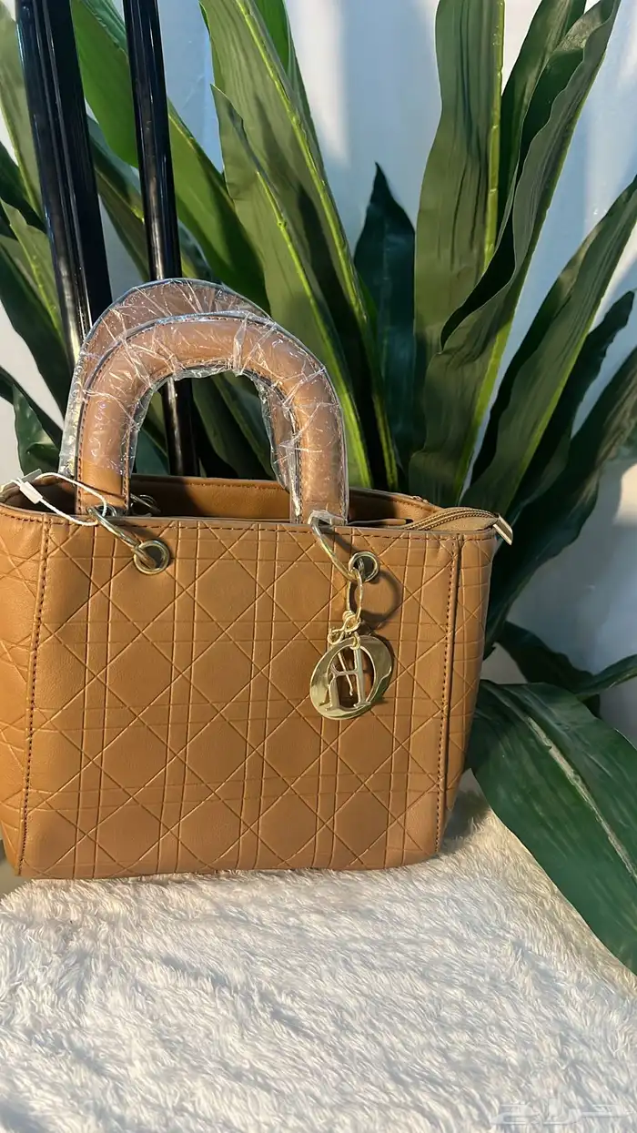 جميع الاشناط 35 ريال فقط بيع ربع درزن ونص وبالدرزن 38