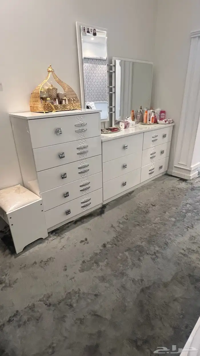 غرفة نوم لون أبيض 2