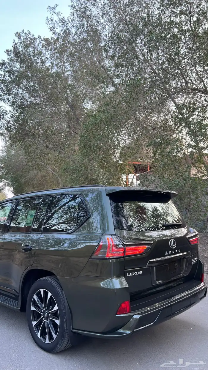 لكزس LX570 2021 7