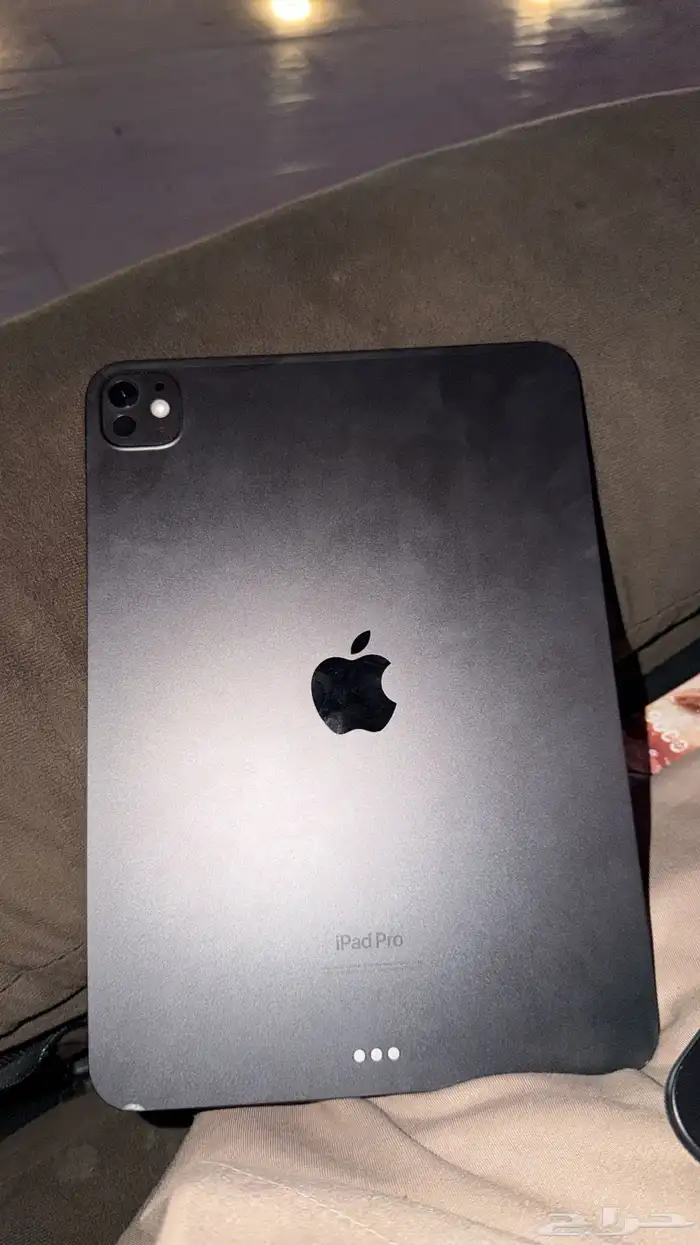 ايباد برو M4 نظيف جدا 0