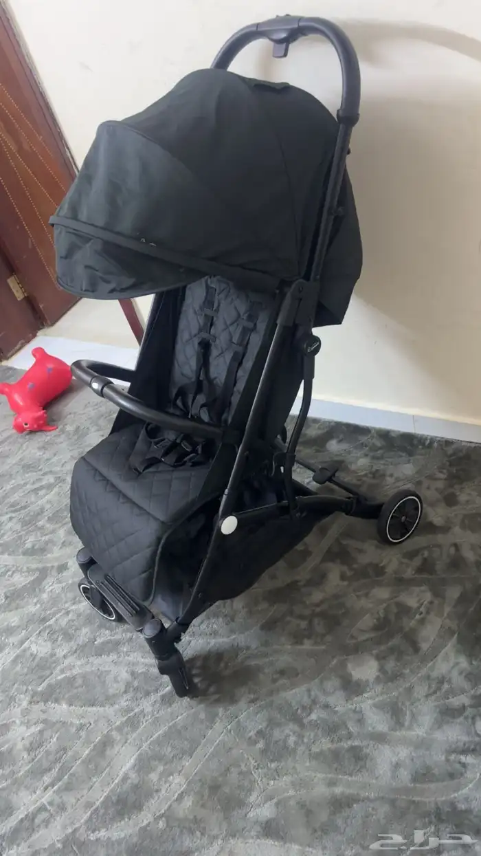 عربه اطفال تصعد االطيارة 1