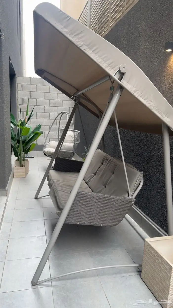 مرجيحة (أرجوحة) خارجية من أبيات استخدام نظيف جدا بدون عيب 1