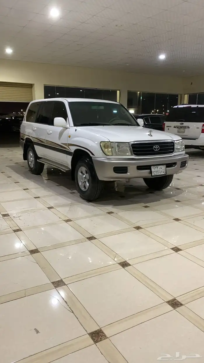 جيب تويوتا صالون 2