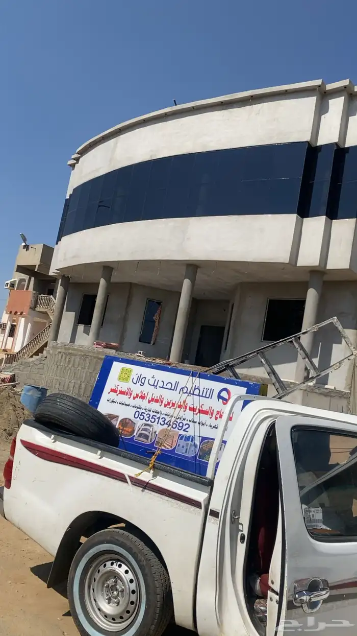 زجاج دربزين ومحلات تجاريه 12