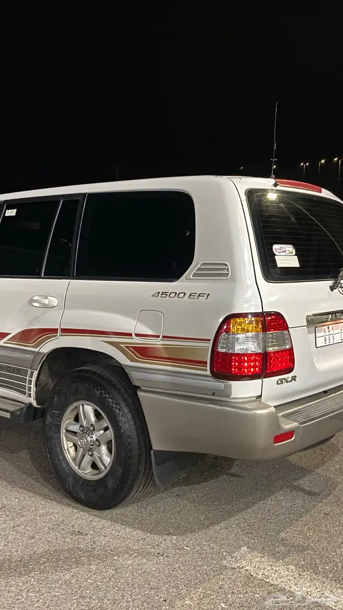 لاندكروزر 2000 1