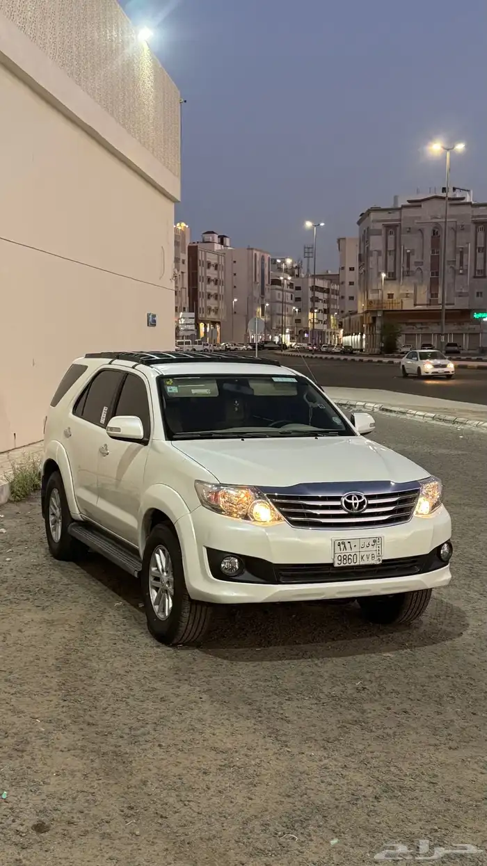 للبيع جيب فورشنر 2013 8