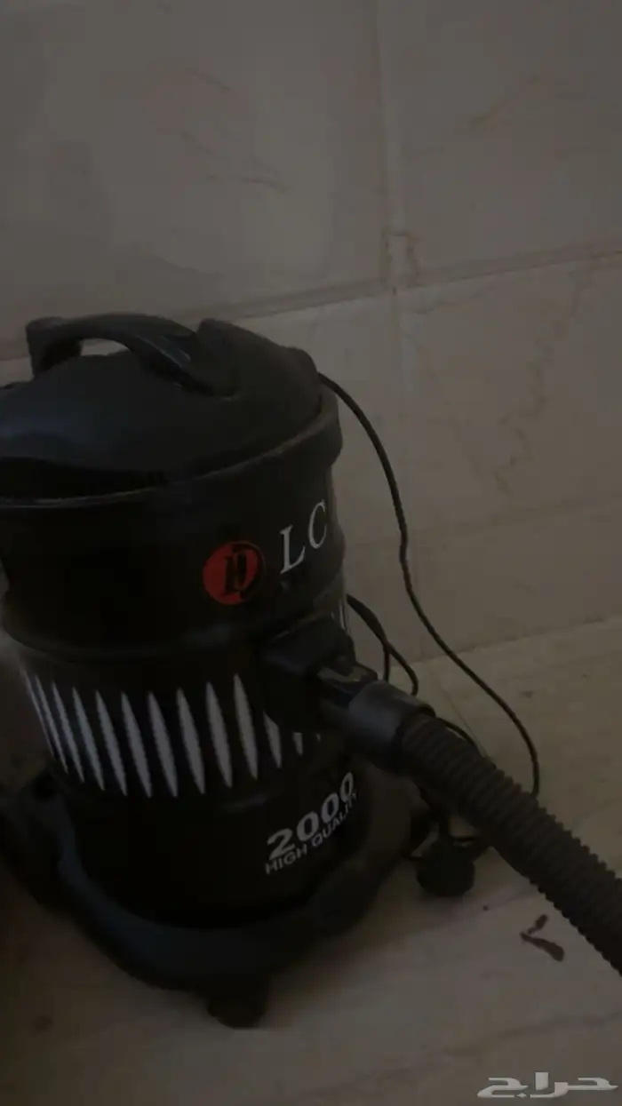 مكنسة كهربائية 1