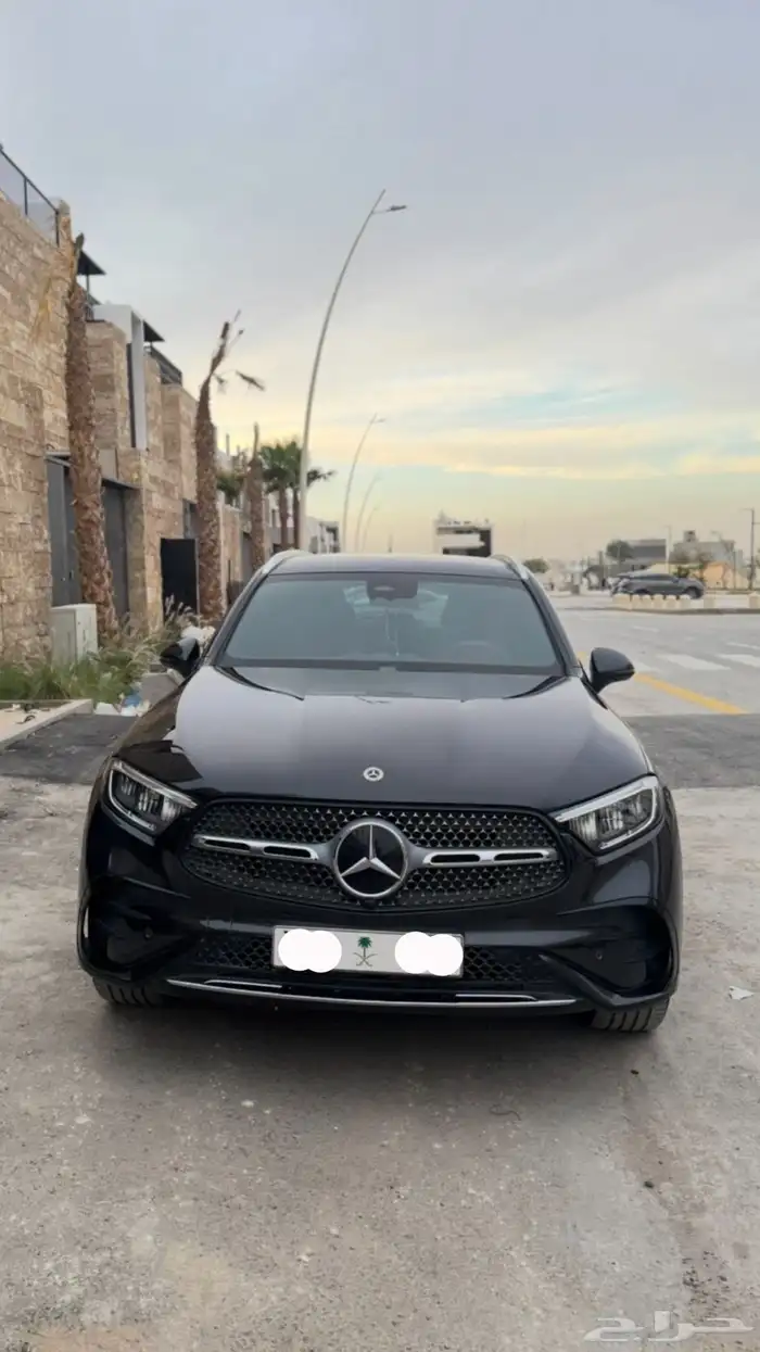 سيارة مرسيدس GLC 200 - 2024 للبيع 4