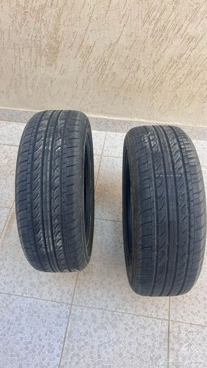 للبيع صدام كامري وكفرات 5