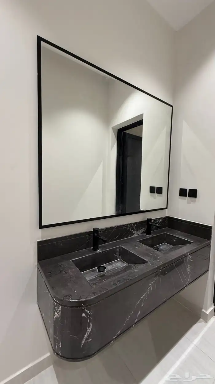 أدوار للبيع حي الصفا 16